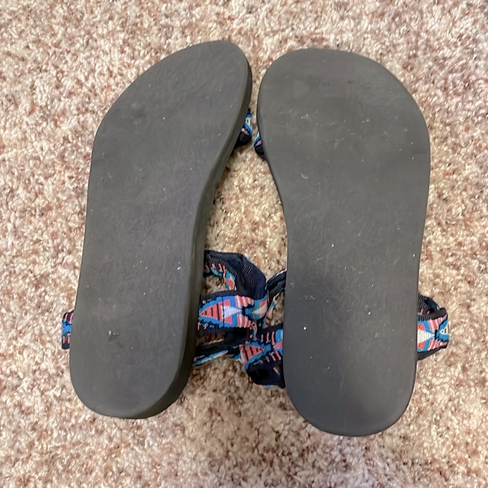Sandals - Picture 3 of 3